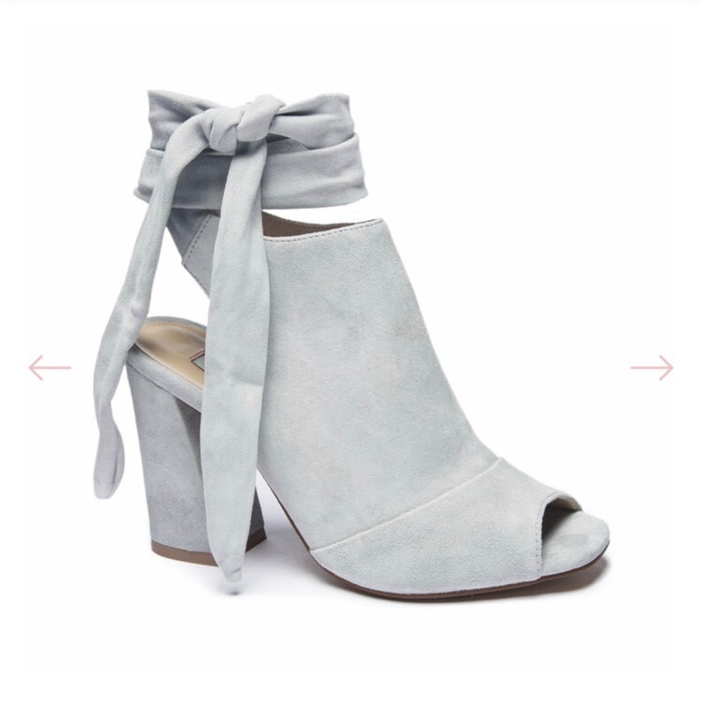 Flash Sale⚡️🔥Kristin Cavallari peep toe suede 👠